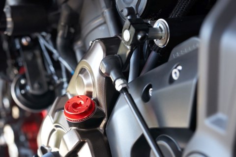 KOREK WLEWU OLEJU M20X2,5