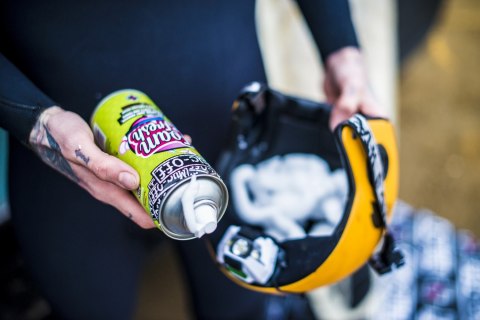 199 Odświeżająca pianka do kasku