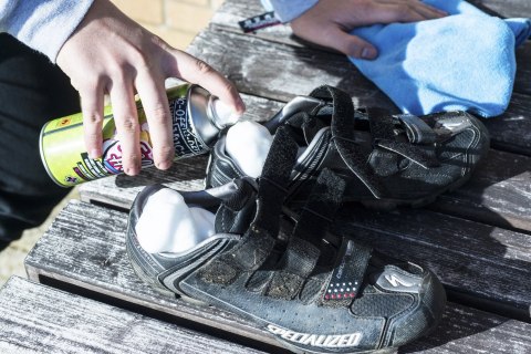 199 Odświeżająca pianka do kasku