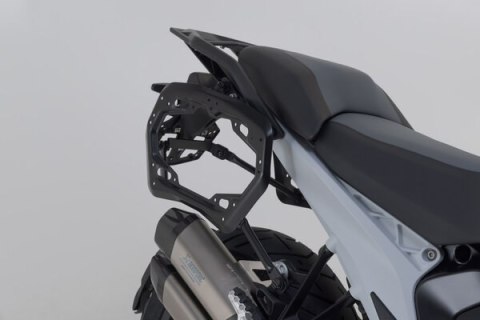 STELAŻ PRO NA KUFRY BOCZNE SW-MOTECH BMW R 1300 GS (23-) BLACK