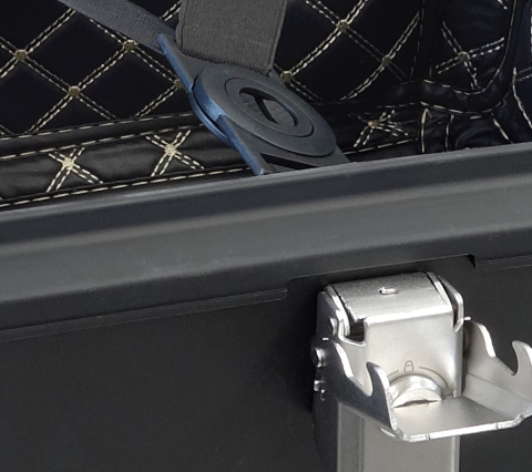 Kufer Moretti tylny czarny BOX 56L