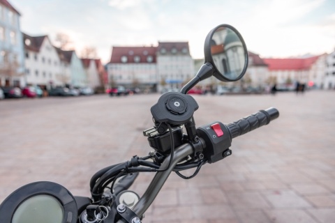 Wodoodporna ładowarka indukcyjna Quad Lock