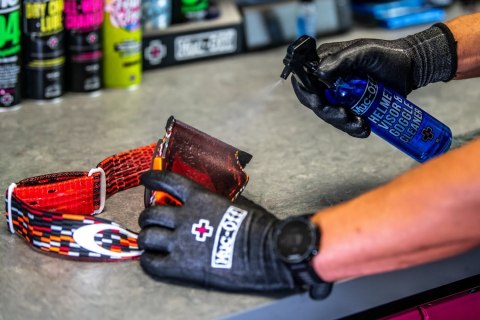 219 Środek do czyszczenia wizjerów i gogli 250 ml