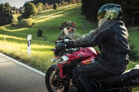 Szyba MRA TRIUMPH TIGER 1200 /XC /XR V301 2016- forma VXCM przyciemniana