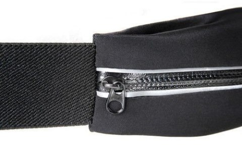 P16160 Sportowa nerka Plus czarna