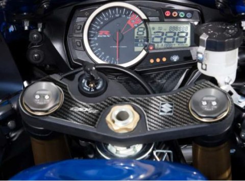 Naklejka na półkę Suzuki GSXR600/750 06/16